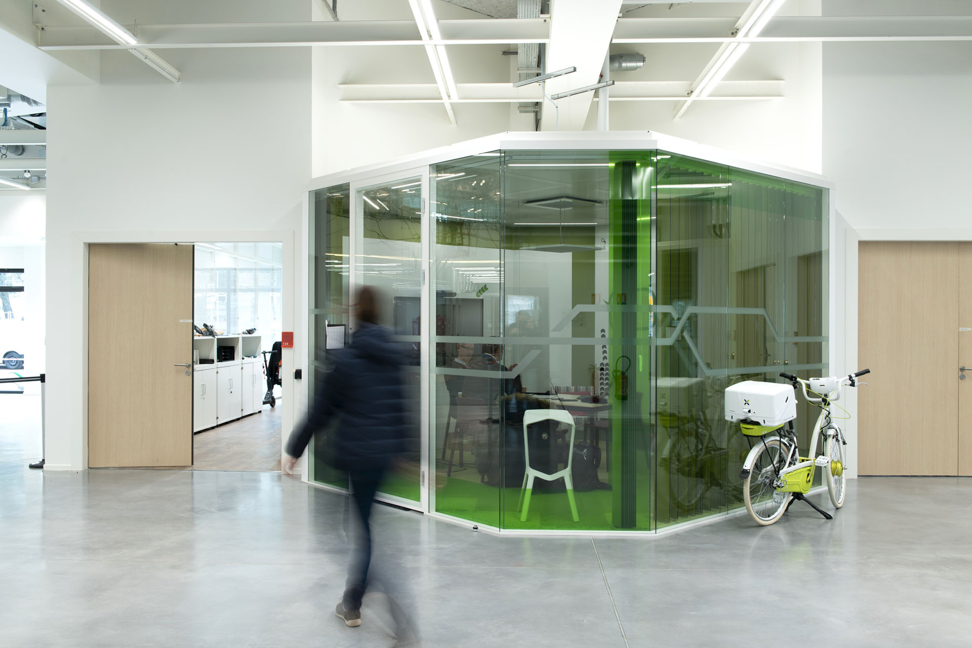 Y Spot Labs Espaces de travail Transit Box verte